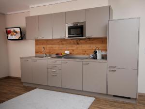 Kuchnia lub aneks kuchenny w obiekcie Ferienwohnung Eberl