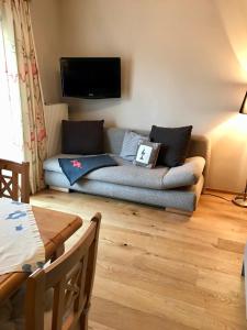 Posezení v ubytování Haus Pankratz + 7 fotografií