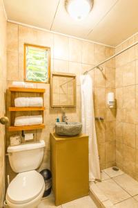 Phòng tắm tại Hotel El Mono Feliz