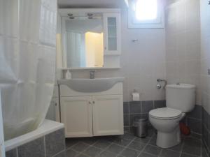 A bathroom at Studio Anna Veria Center