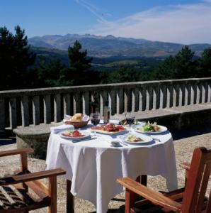 Photo de la galerie de l'établissement Parador de Gredos, à Navarredonda de Gredos