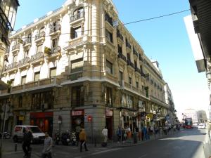 Gallery image of Hostal Biarritz in Madrid