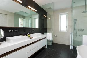 
A bathroom at Wymara Resort & Villas
