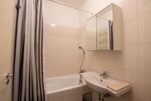 Főtér Apartman Kaposvár 7400 Kaposvár, 3 Zárda utca 1/3 kép - 2