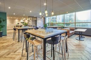 宜必思巴黎戴高乐机场酒店餐厅或其他用餐的地方