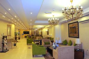 Lobbyn eller receptionsområdet på City Rose Hotel Suites