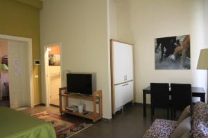 Foto dalla galleria di B&B Metropolis a Livorno