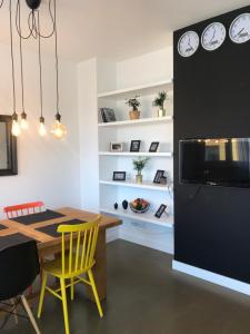Posedenie v ubytovaní Apartament "WARSZAWA"