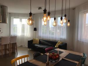 Posedenie v ubytovaní Apartament "WARSZAWA"