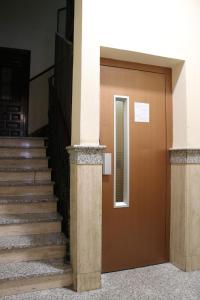 Fasada lub wejście do obiektu Hostal Abril Madrid
