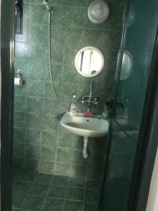 Нощувки Шумен tesisinde bir banyo