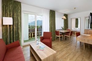 Nespecifikovaný výhled na hory nebo výhled na hory při pohledu z hotelu