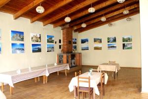 Restoran või mõni muu söögikoht majutusasutuses Taoskari Hotel