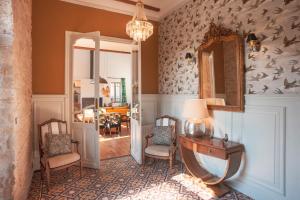 Gallery image of Chai du Chateau de Morteuil in Merceuil +96 photos