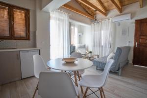 Posezení v ubytování Aelia Apartments