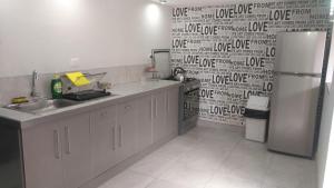 Köök või kööginurk majutusasutuses Xplora Hostel Cusco