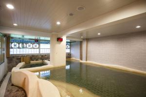 Bassein majutusasutuses Hua Ge Hot Spring Hotel või selle lähedal