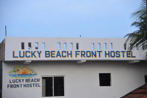 Fotografija u galeriji objekta Lucky Beach Front Hostel u gradu Hikaduva