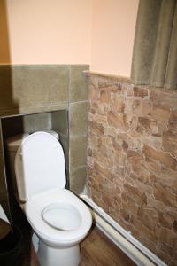 Kopalnica v nastanitvi MGA Hostel & Tours