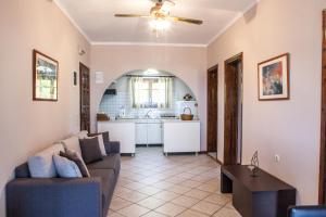 Gallery image of Eleana apartments and studios in Agios Georgios Pagon