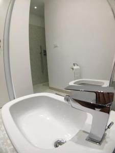 A bathroom at Maison SAGM&C