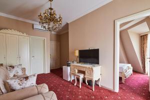 Μια τηλεόραση ή/και κέντρο ψυχαγωγίας στο Hotel Pushkin