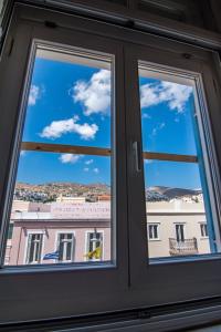 Φωτογραφία από το άλμπουμ του Hotel Halaris στην Ερμούπολη