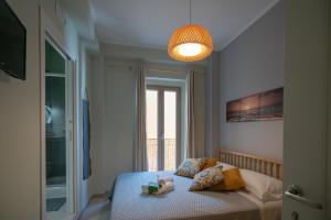 A bed or beds in a room at Sea Station
