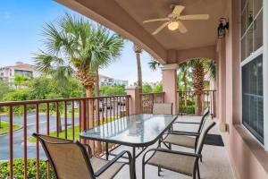 Parveke tai terassi majoituspaikassa Orlando Resort Rentals at Universal Boulevard