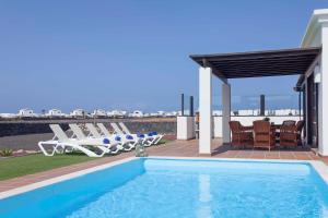 Basen w obiekcie Hipoclub Villas, Aguamarina 4 lub w pobliżu