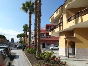 Gallery image of Habitaciones Javi Los Abrigos in Golf del Sur