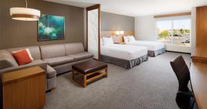 Postel nebo postele na pokoji v ubytování Hyatt Place Lubbock