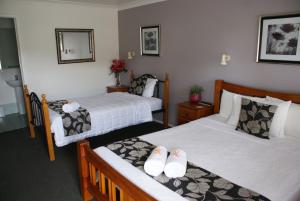 Karuah Riverside Motel客房内的一张或多张床位