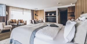 Voodi või voodid majutusasutuse Elizabeth Arthotel Adults Only toas