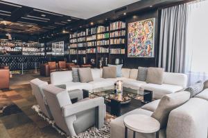 Posezení v ubytování Elizabeth Arthotel Adults Only