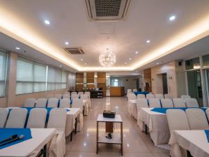 Gallery image of The Well Hotel in Cebu City