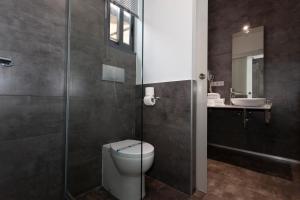 Koupelna v ubytování AACR Hotel Monteolivos