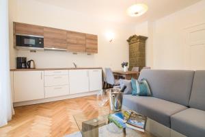 A kitchen or kitchenette at Residence Diana