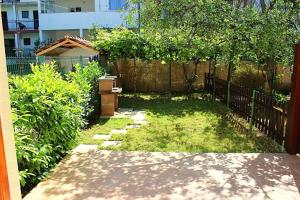 Zdjęcie z galerii obiektu Apartment in Porec/Istrien 10280 w Poreču +16 zdjęć
