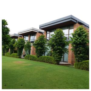 Giardino di Taj Damdama Lake Resort & Spa, Gurugram