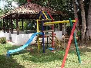 Hotel Campestre Mucura tesisinde çocuk oyun alanı