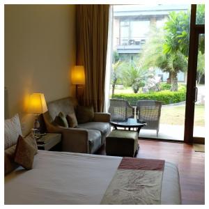 Letto o letti in una camera di Taj Damdama Lake Resort & Spa, Gurugram