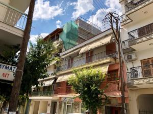 Afbeelding uit fotogalerij van Upscale and Spacious 3BR Home in Thessaloniki