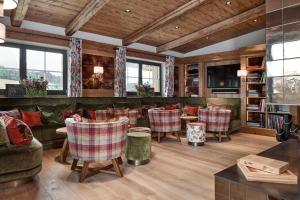 Predel za sedenje v nastanitvi Kitzbühel Lodge