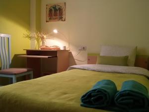 מיטה או מיטות בחדר ב-Casa Llorca Big Apt 3 Bedroom Garage AC WiFi