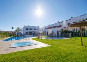 Бассейн в Mar de Pulpí Costa de Almeria by Mar Holidays или поблизости