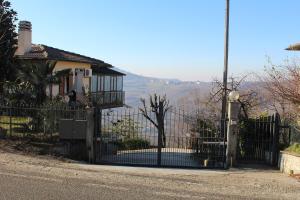 Foto dalla galleria di Delightful Home-Lovely Hill View a Canneto Pavese