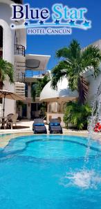 a blue star hotel cameron with a swimming pool at Hotel Blue Star Cancun in Cancún