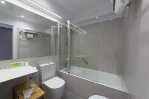 Hotel Avenida San Sebastian Updated 21 Prices