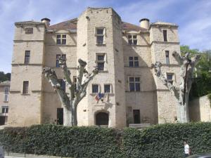 Zdjęcie z galerii obiektu Hotel Du Lac w mieście Château-Arnoux-Saint-Auban